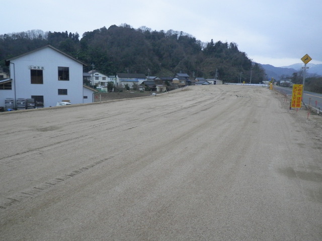 482号鶴岡道路 鶴岡橋 右岸取付道路1