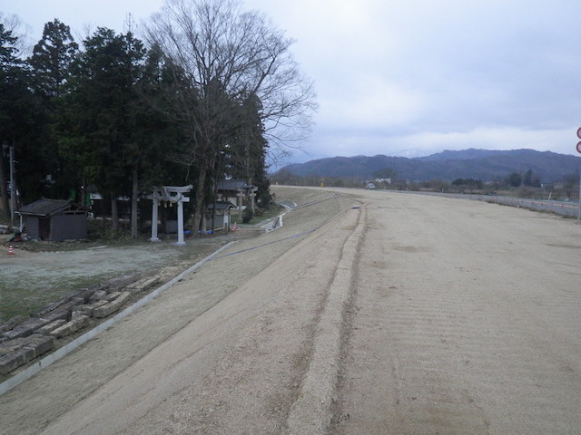 482号鶴岡道路 鶴岡橋 右岸取付道路2